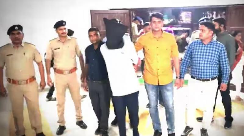 Gujarat Police arrested serial killer Today News In Hindi