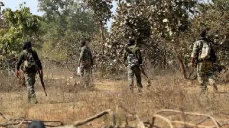 Chhattisgarh News: IED planted by Naxalites explodes in Bijapur Chhattisgarh five security personnel injured