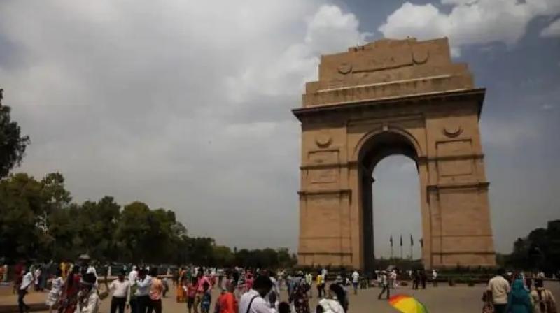 New Delhi: Clouds may cover Delhi, air quality 'very poor'