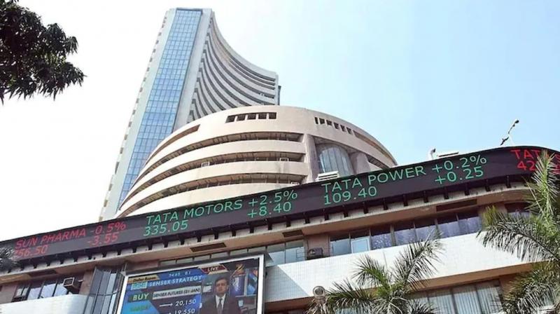 Slight fall in stock market in volatile business, Sensex down 19 points