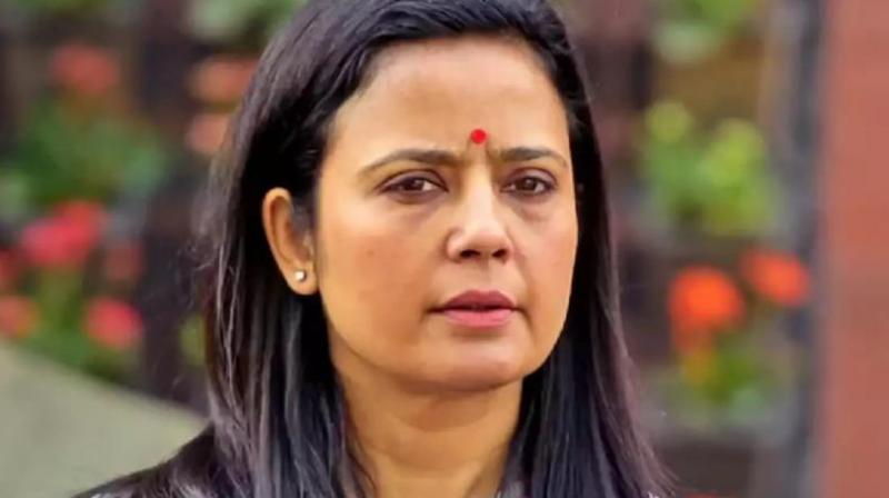 CBI raid on TMC leader Mahua Moitra's premises  News In Hindi