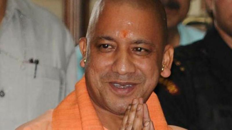 Chief Minister Yogi Adityanath bowed his head at the statue of Sant Ravidas