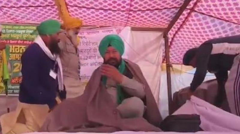 Farmer leader Sukhjit Singh fast unto death reaches fourth day news in Hindi