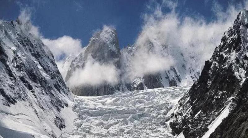 Uttarakhand Glacier burst in Badrinath latest news in hindi