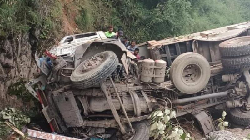  three people died after falling into a dumper ditch