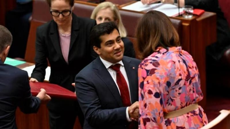 Indian origin Australian Senator Varun Ghosh takes oath on Bhagavad Gita News In Hindi