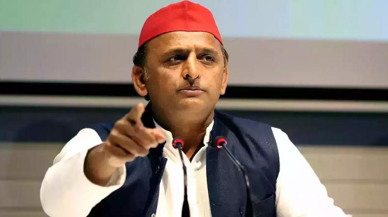 Akhilesh Yadav targets Center in NEET exam issue News In Hindi