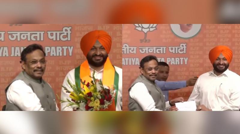  Congress Lok Sabha MP Ravneet Singh Bittu joins the BJP.