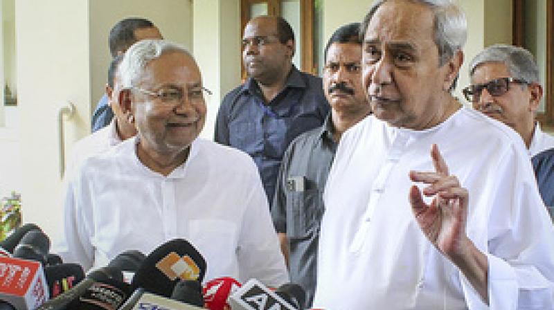 Nitish Kumar meets Naveen Patnaik, refuses to discuss alliance