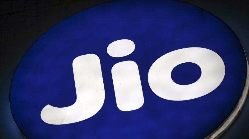 Jio surprised its users, latest postpaid plan news in hindi