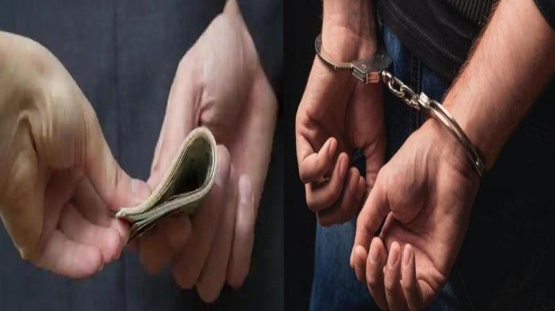 Two policemen among three arrested in bribery case in Punjab