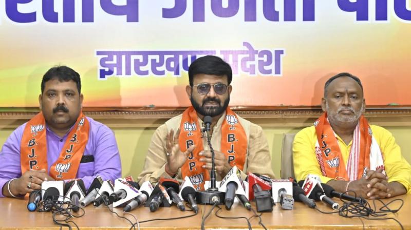  Hemant government daughters are completely unsafe-Pratul Shah Dev