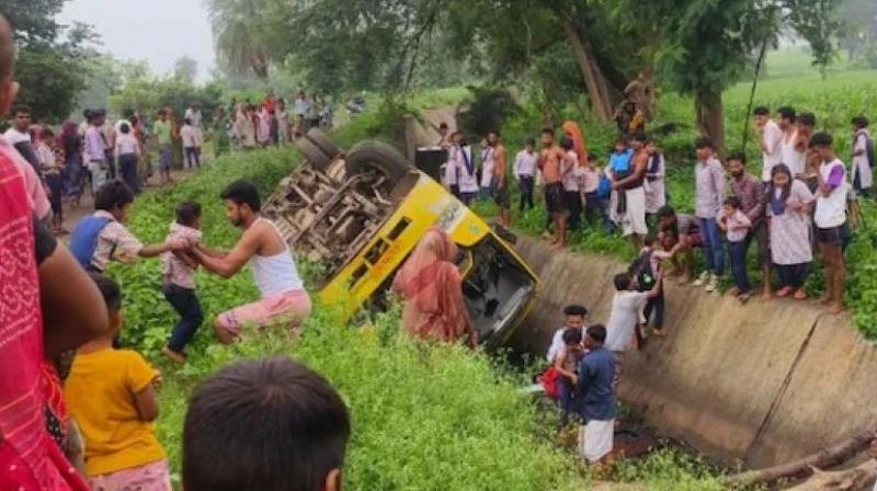 Rajasthan School Bus Accident, many children injured news in hindi