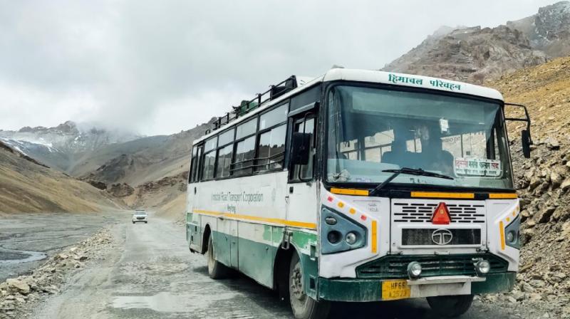 HRTC Delhi-Leh service restored, himachal news in hindi