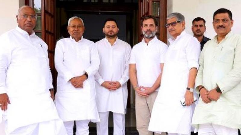 CM Nitish holds meeting with Rahul Gandhi, Kharge