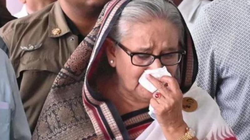 Sheikh Hasina Resigned News in hindi