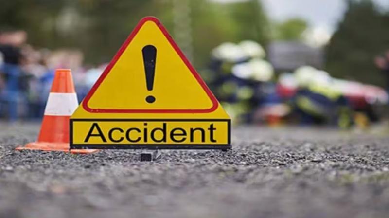 Five killed in collision between two motorcycles in Gujarat