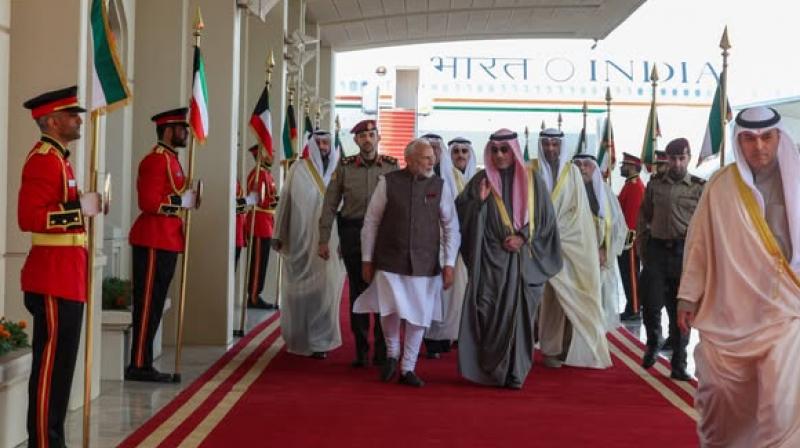 PM Modi reached Kuwait on two-day visit  News In Hindi