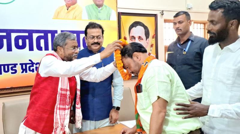 BJP works on mantra of Sabka Saath, Sabka Vikas: Babulal Marandi news in hindi