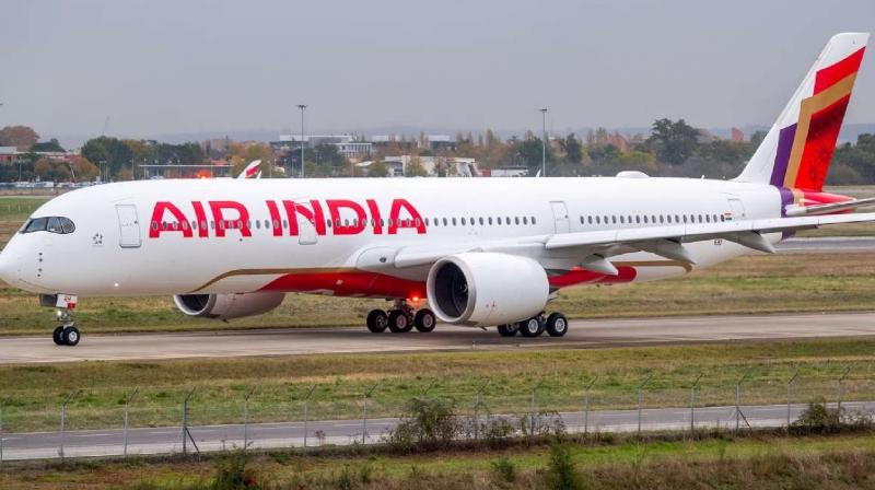 Air India flight diverted to Delhi following bomb threat News In Hindi