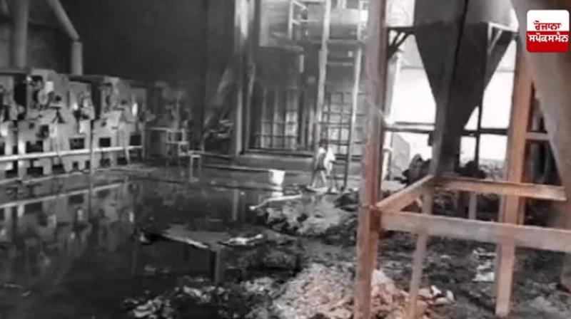 Haryana Yarn Factory fire breaks out 2 workers burnt News In Hindi