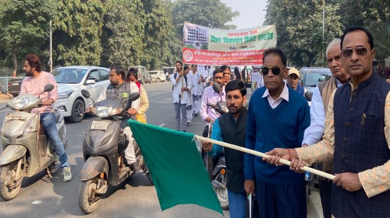 Awareness rally organized on the eve of World Disabled Day news in hindi