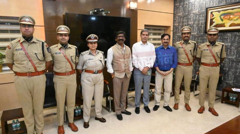 Indian Police Service officers met Chief Minister Hemant Soren