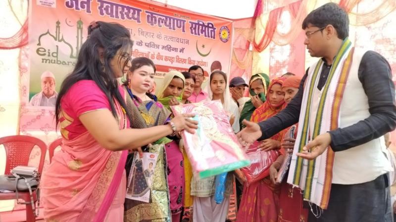 Courtesy of Jan Swasthya Kalyan Samiti, distribution of new clothes among 250 people in Hajipur