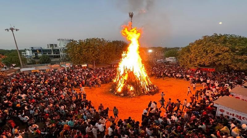 Why Holika Dahan celebrated, know the story news in hindi