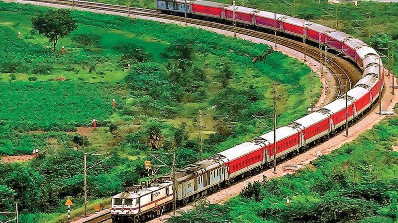 More than 3 crore passengers traveled by train in day News In Hindi