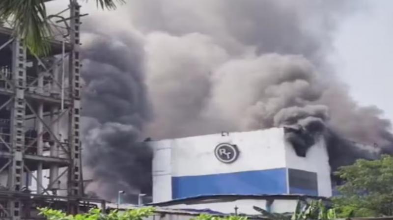 Fire breaks out in pharma company in Valsad Gujarat News In Hindi