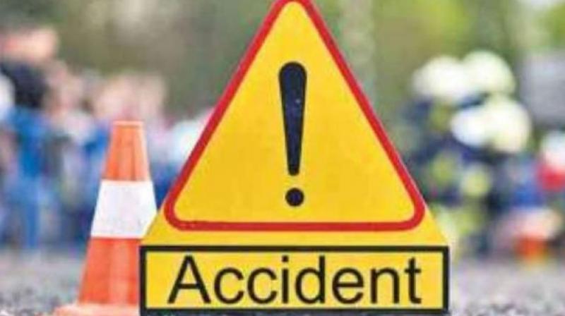  Udhampur accident mini bus falls into ditch 30 injured News In Hindi