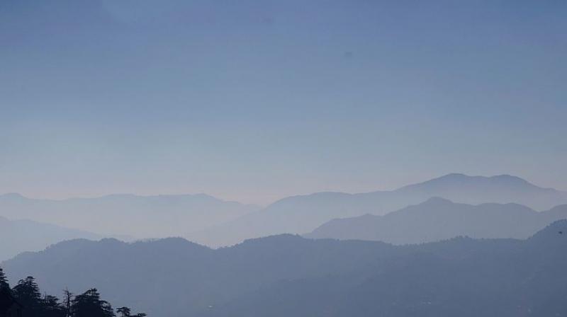 Snowfall on high mountains of Himachal after a month news in hindi