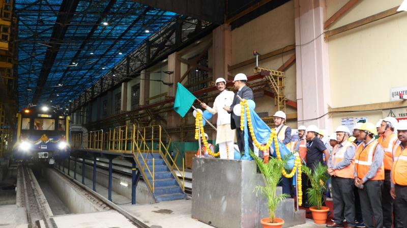 Driverless metro train set prepared under Make in India campaign, Minister Sanjay Seth showed the green flag