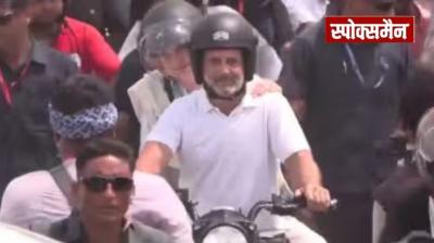 Priyanka Gandhi on bike with Rahul Gandhi during Bihar rally News in Hindi