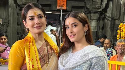 Raveena Tandon Visits Bhimashankar Temple With Daughter Rasha Thadani PHOTOS news in hindi