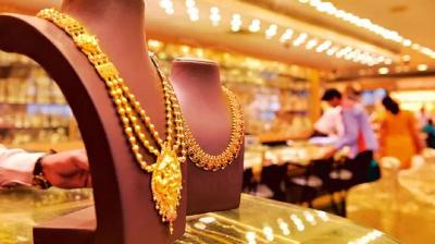 Gold Price Hike Today reached 1 lakh Latest News In Hindi