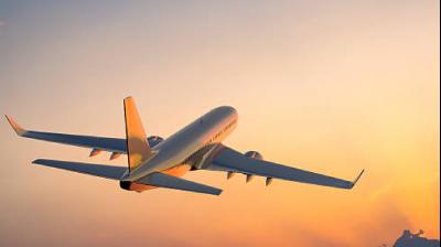 Heavy rain in Delhi-NCR, 13 flights diverted due to storm News in Hindi