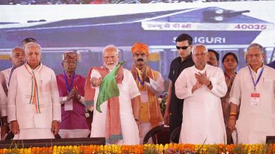 PM Modi flagged off Namo Bharat train between Jaynagar-Patna news in hindi