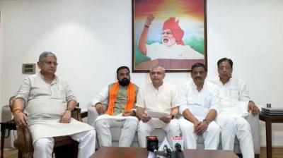 Indian Railways to run 12,000 special trains Diwali and Chhath puja news in hindi