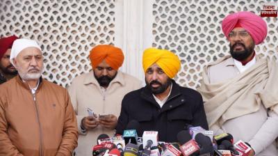 CM Mann appeared as a humble Sikh before Sri Akal Takht Sahib.