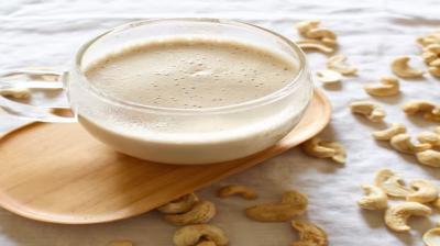 Eat cashew nuts soaked in milk, you will get tremendous benefits.