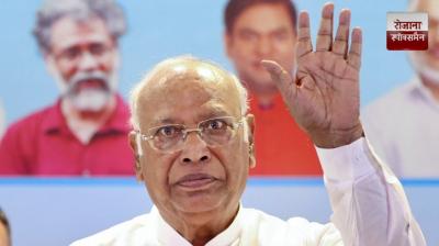 Congress President Mallikarjun Kharge admitted to hospital after suffering from breathing problems news in hindi 