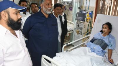 JAP(LO) President Pappu Yadav visited PMCH and met the victims of Lakhisarai firing.