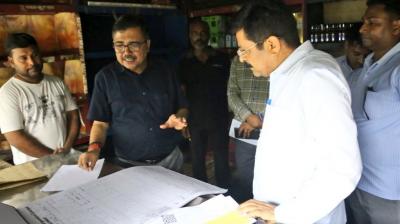 Deputy commissioner did a surprise inspection of the liquor shop located in sector one news in hindi