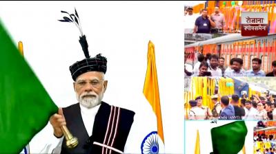 PM Modi flagged off the first Mizoram-Delhi train news in hindi