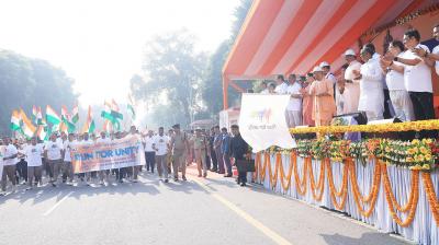 Sardar Vallabhbhai Patel 150th birth anniversary CM Yogi flags off Run for Unity