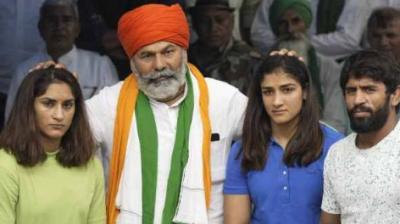 Rakesh Tikait posted in support of Vinesh Phogat News In Hindi