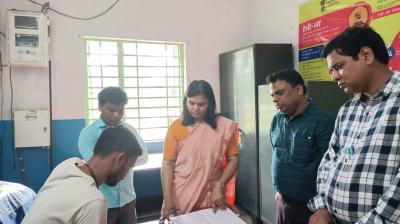 Senior officials of the district visited various panchayats news in hindi