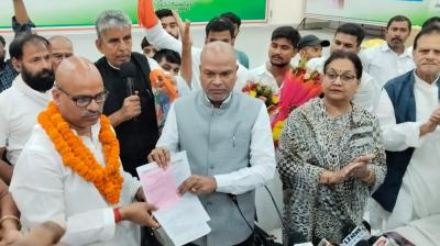 National working president Samta Party Dhirendra Kumar joined hands with Congress news in hindi